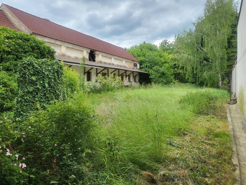 altes Wirtschaftsgebäude