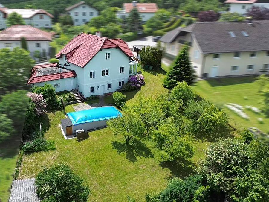 Aussenaufnahme Rückseite / Garten