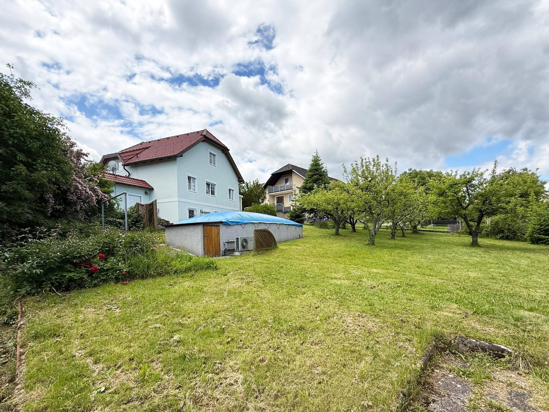 Aussenaufnahme Rückseite / Garten