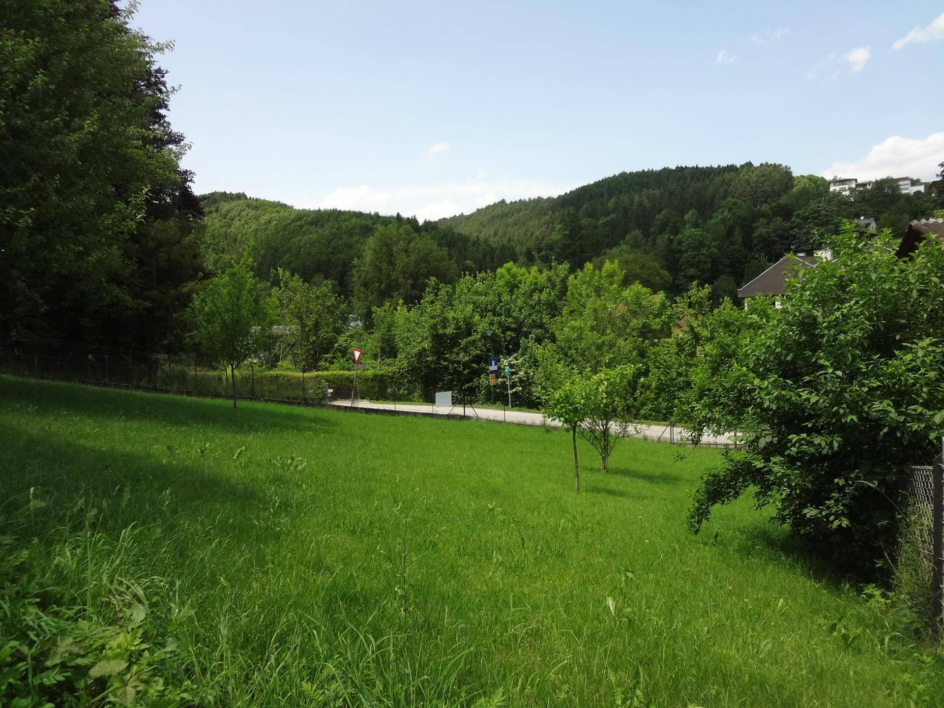 Grundstück
