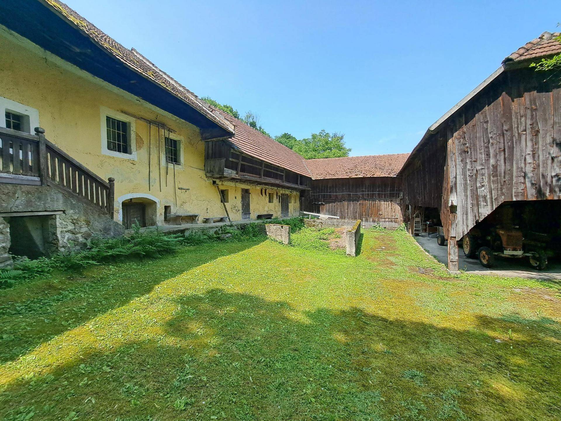 Innenhof III
