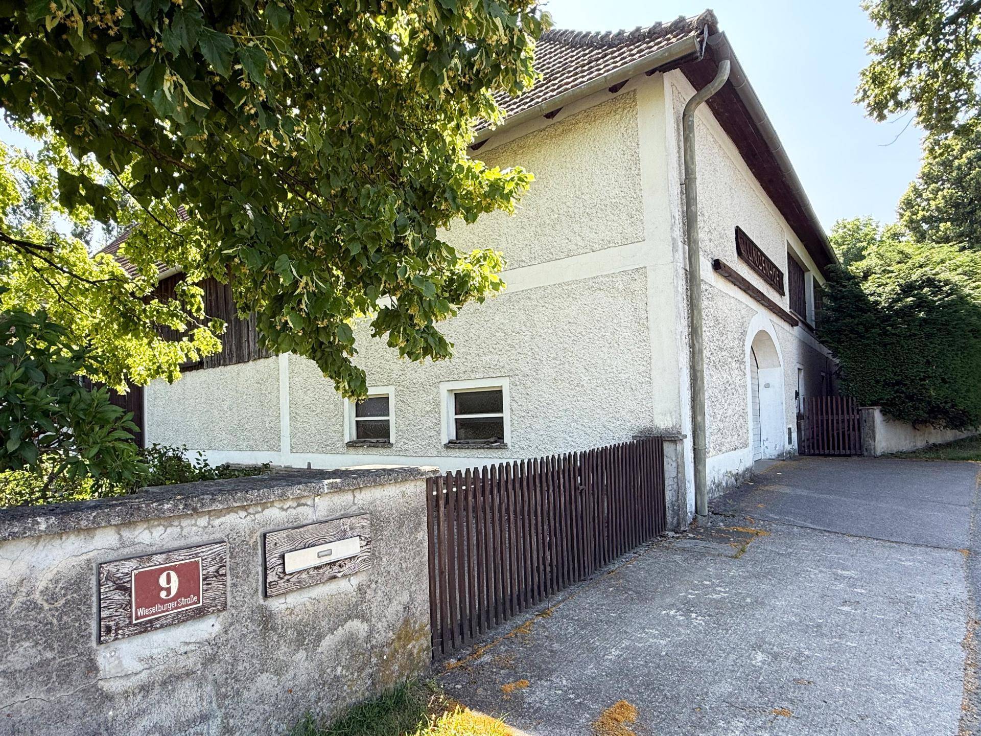 Aussenansicht Vordereingang