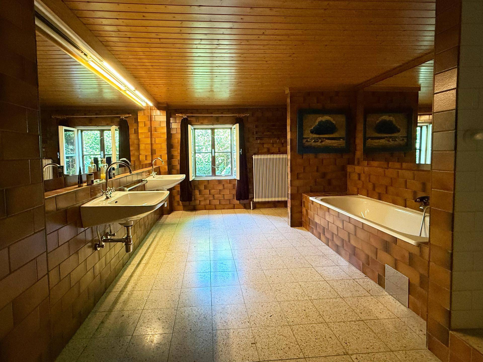 OG: Badezimmer