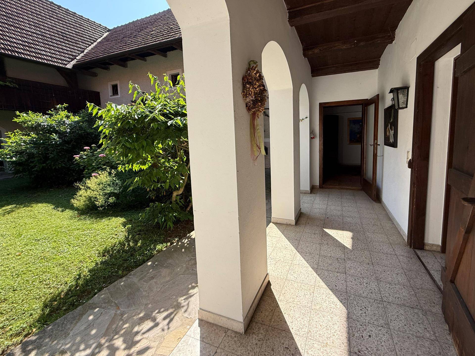 EG: Innenhof