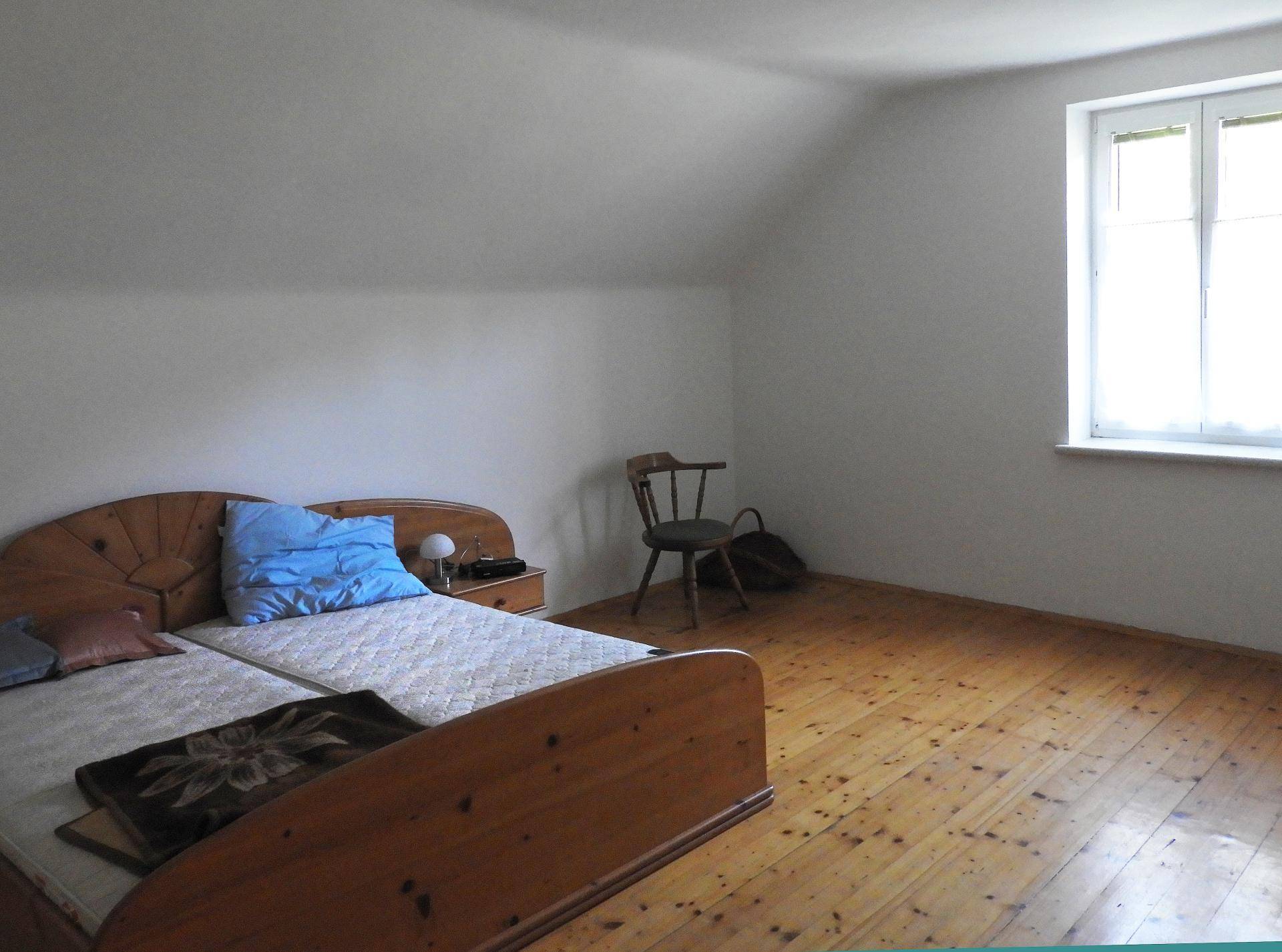 Schlafzimmer3 OG01