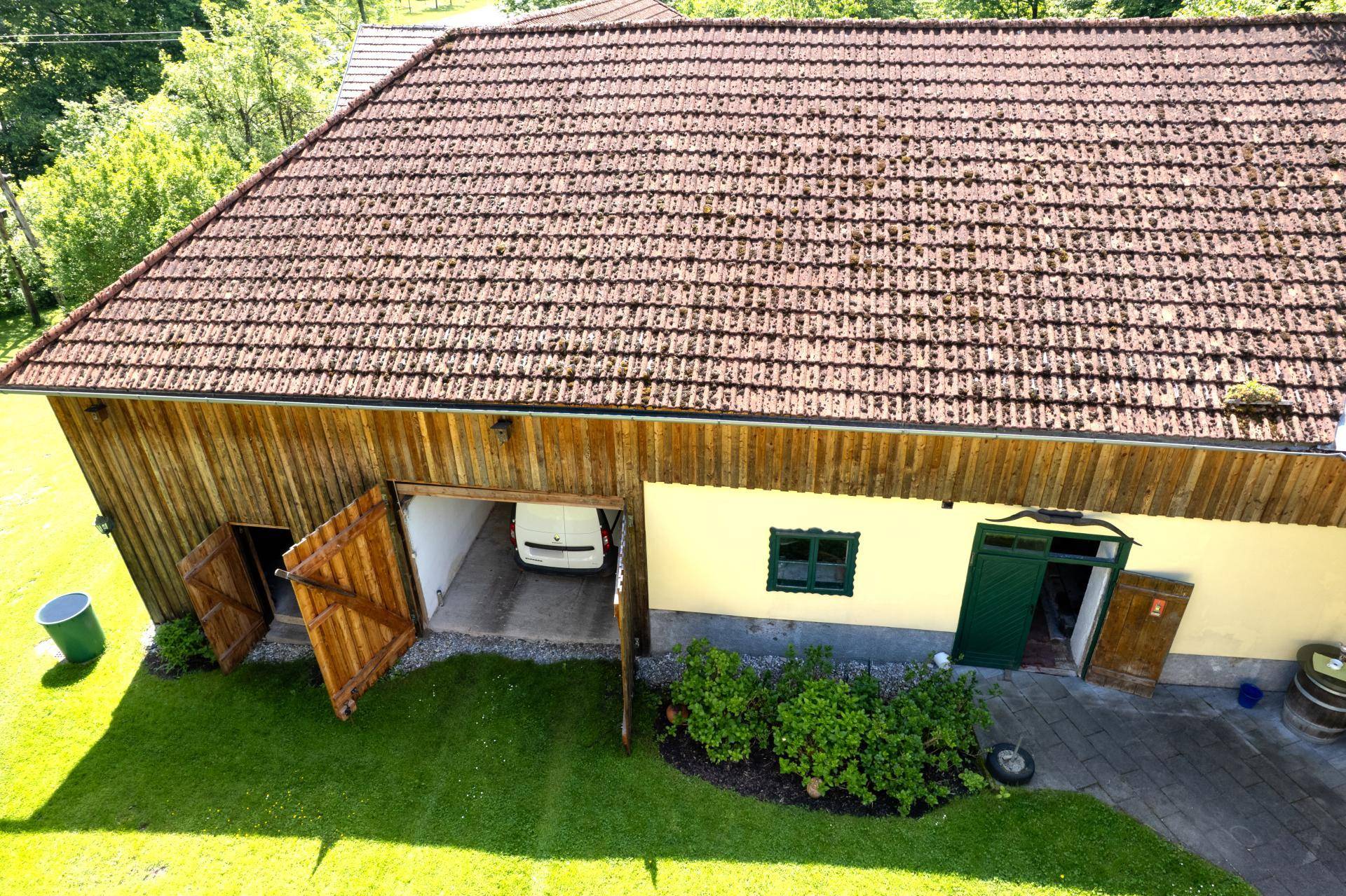 Hof02
