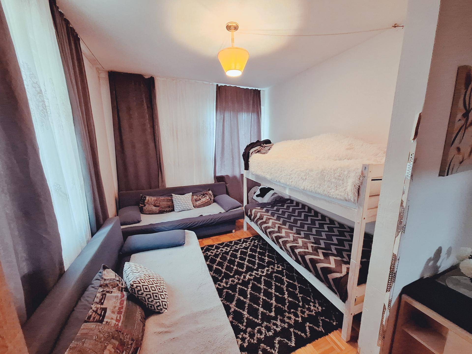Zimmer 1