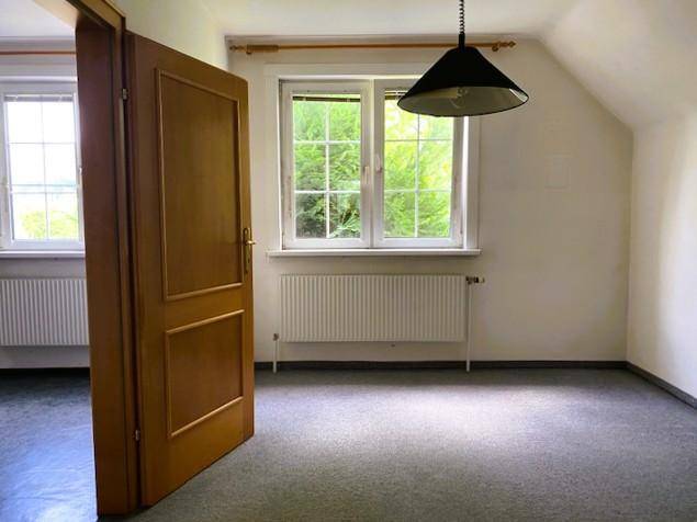 Zimmer 2 Obergeschoß, Richtung Küche