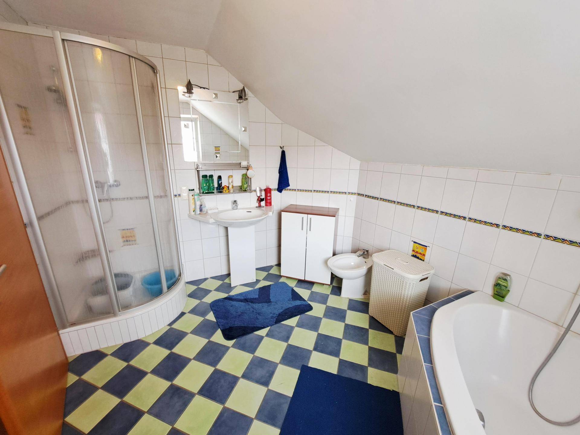 DG Badezimmer II