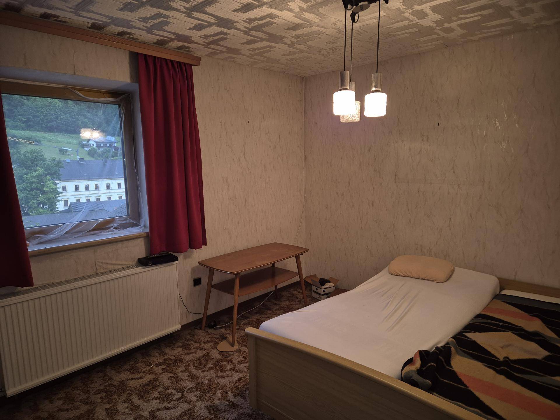 Schlafzimmer 2 OG