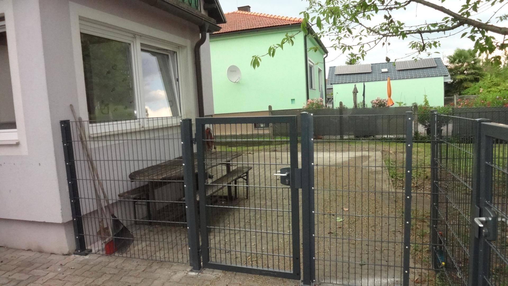 Zugang Garten hinterm Haus