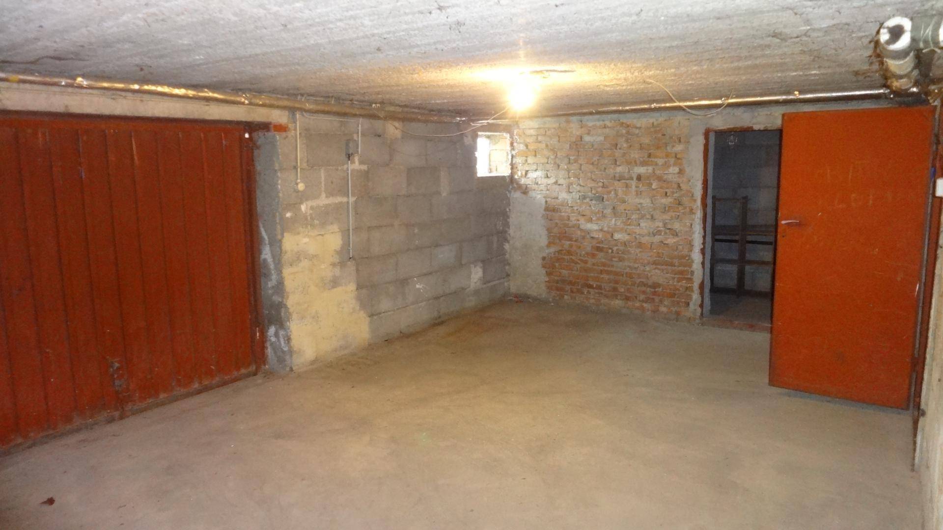 Garage im Keller