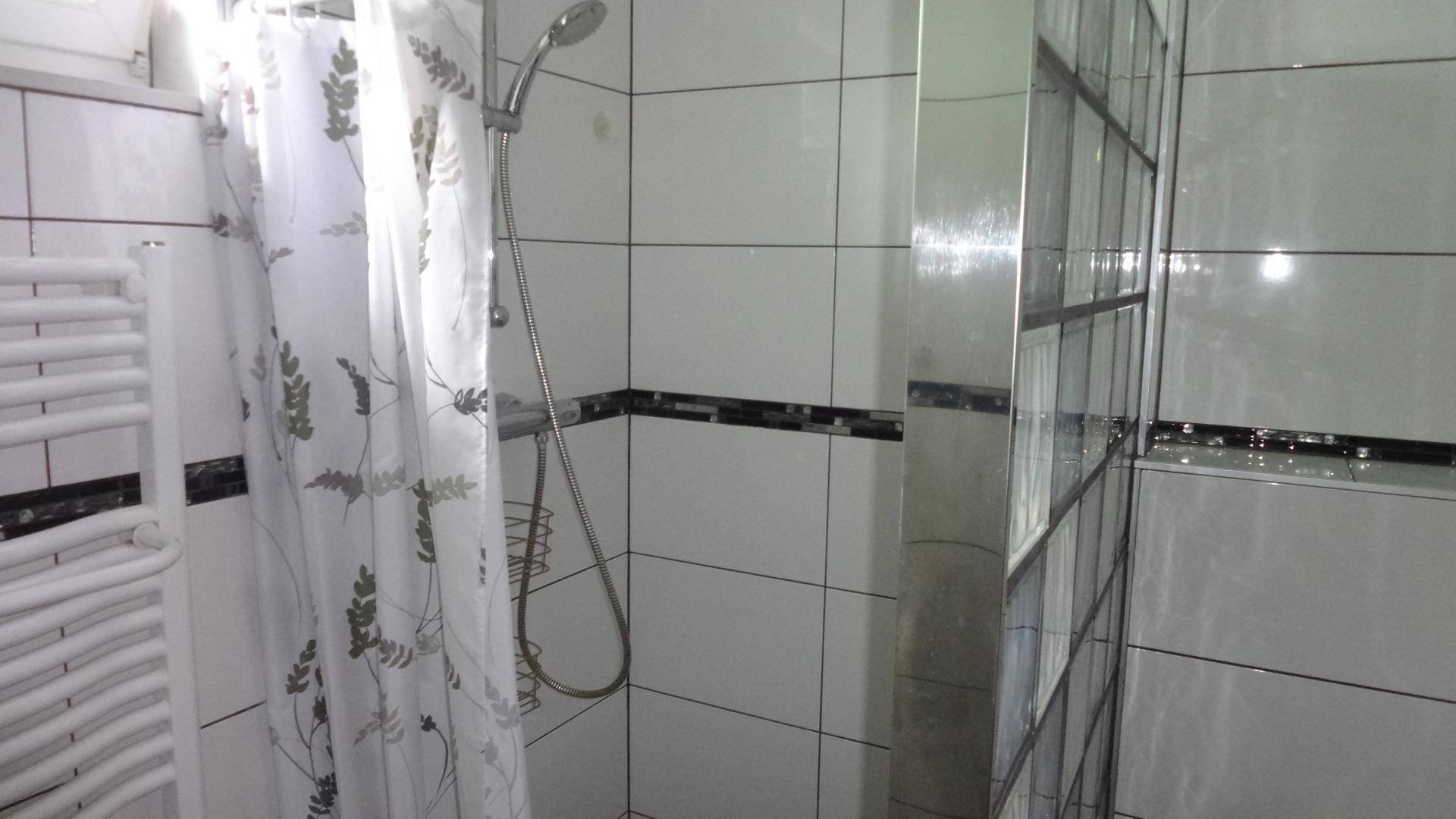 Dusche EG
