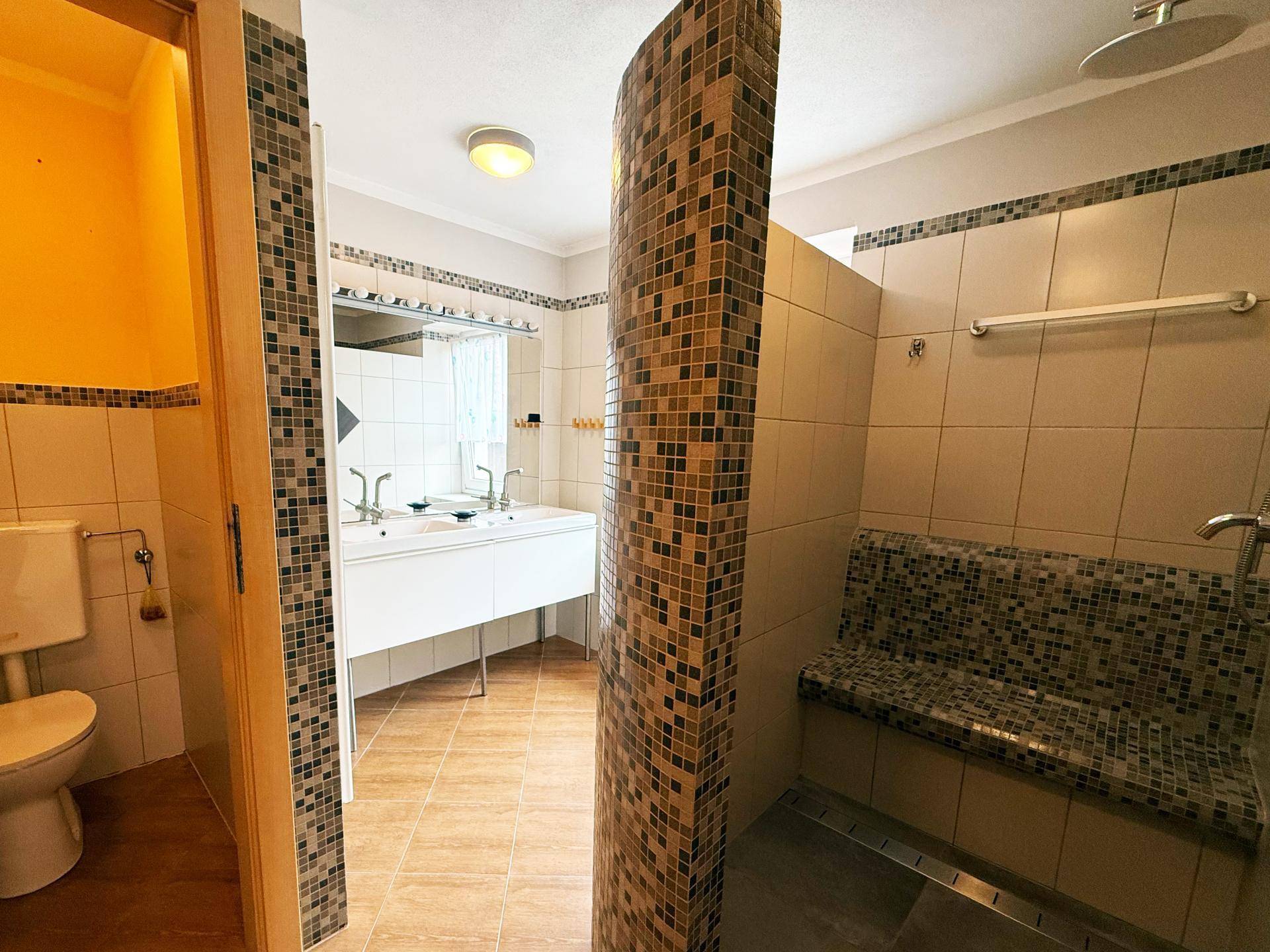 Badezimmer OG