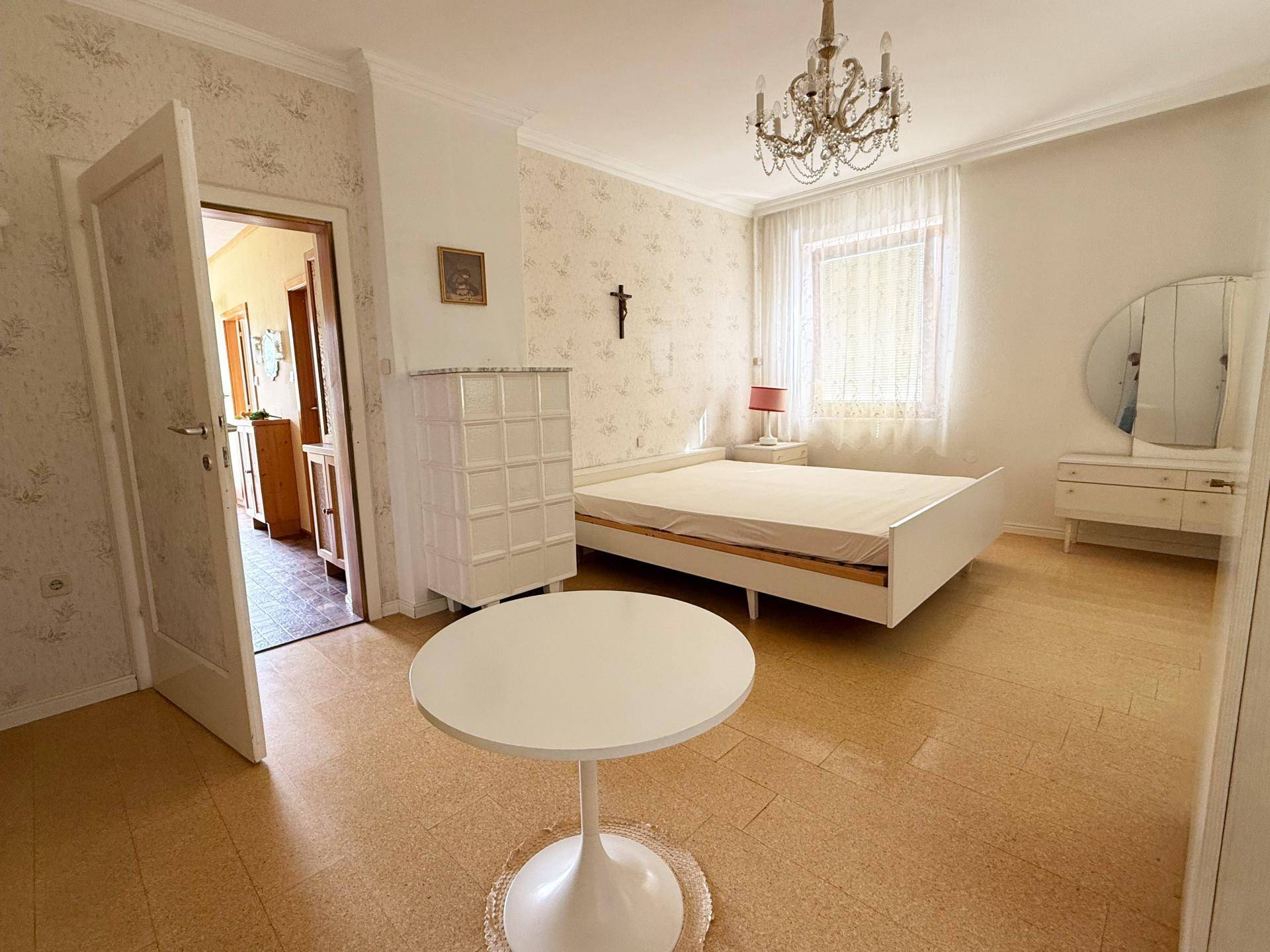 Top 1 Schlafzimmer 2