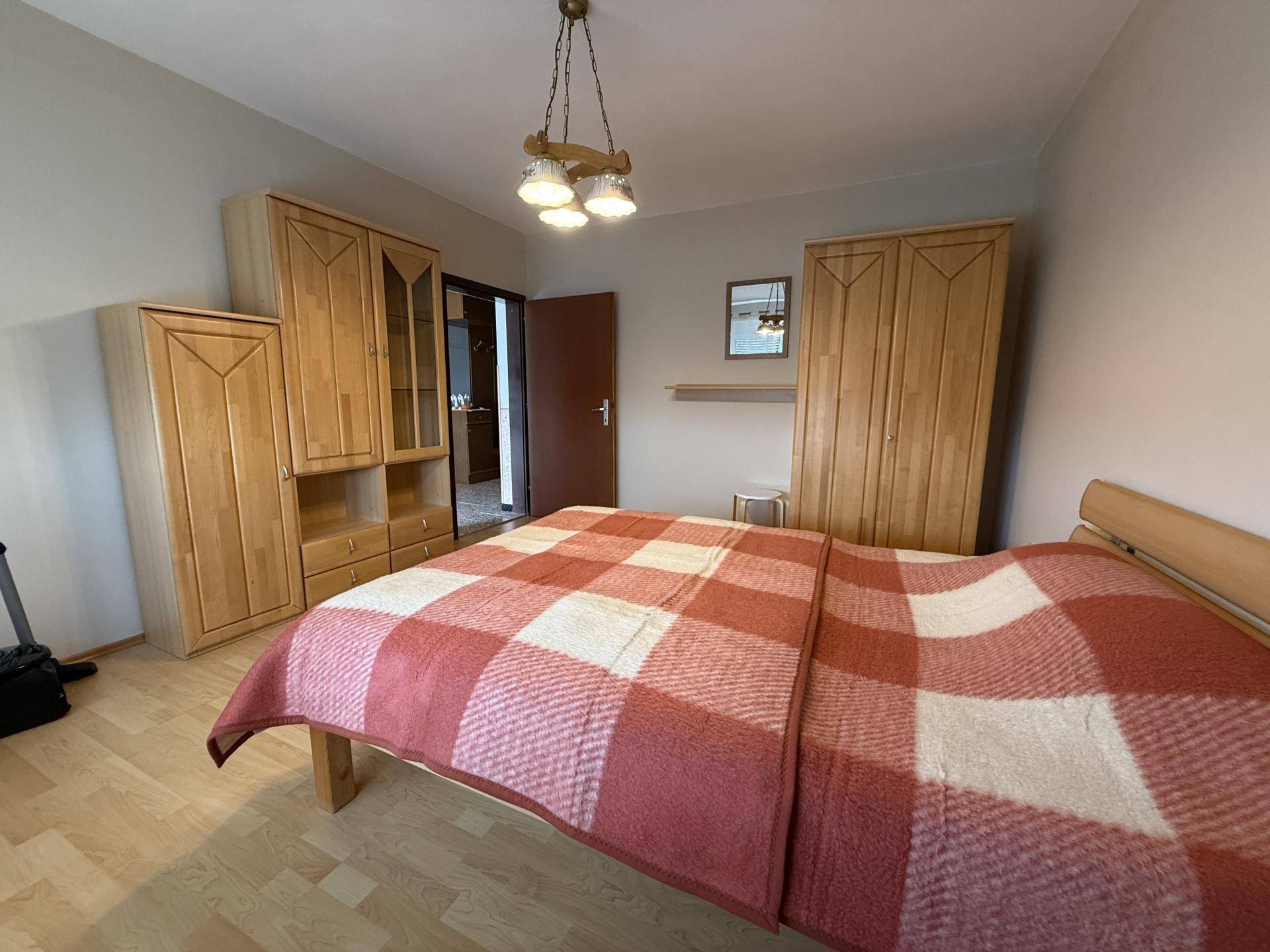 EG: Schlafzimmer 2
