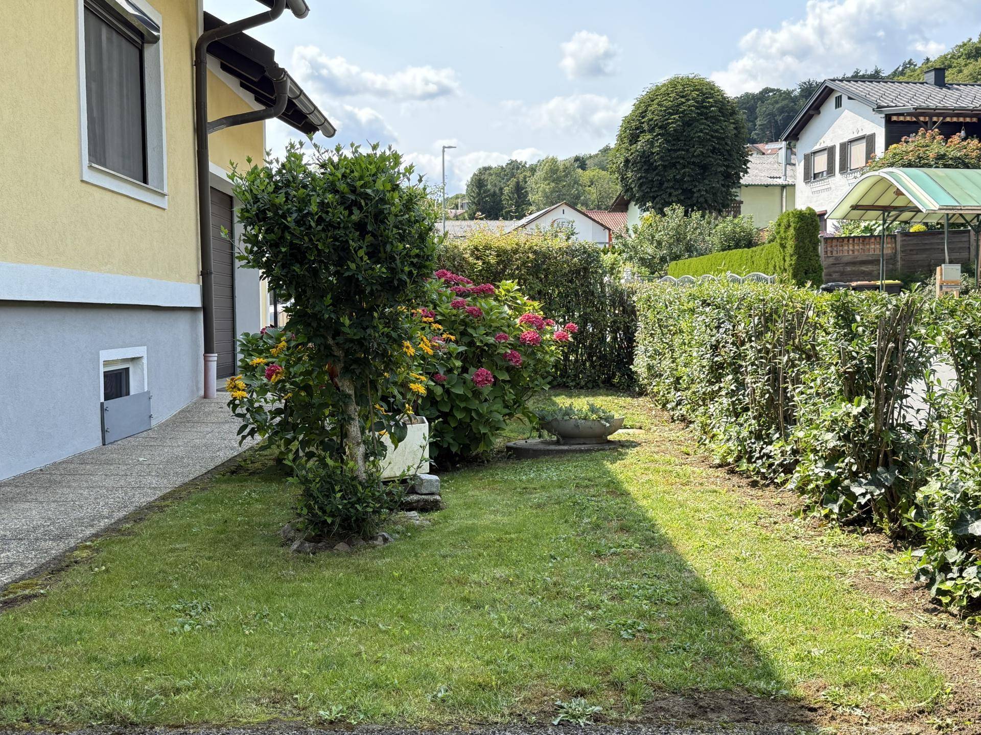 Eingangsbereich - Garten bei Haus