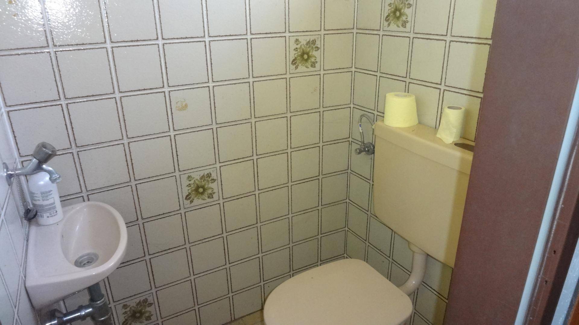 WC OG Haus 1