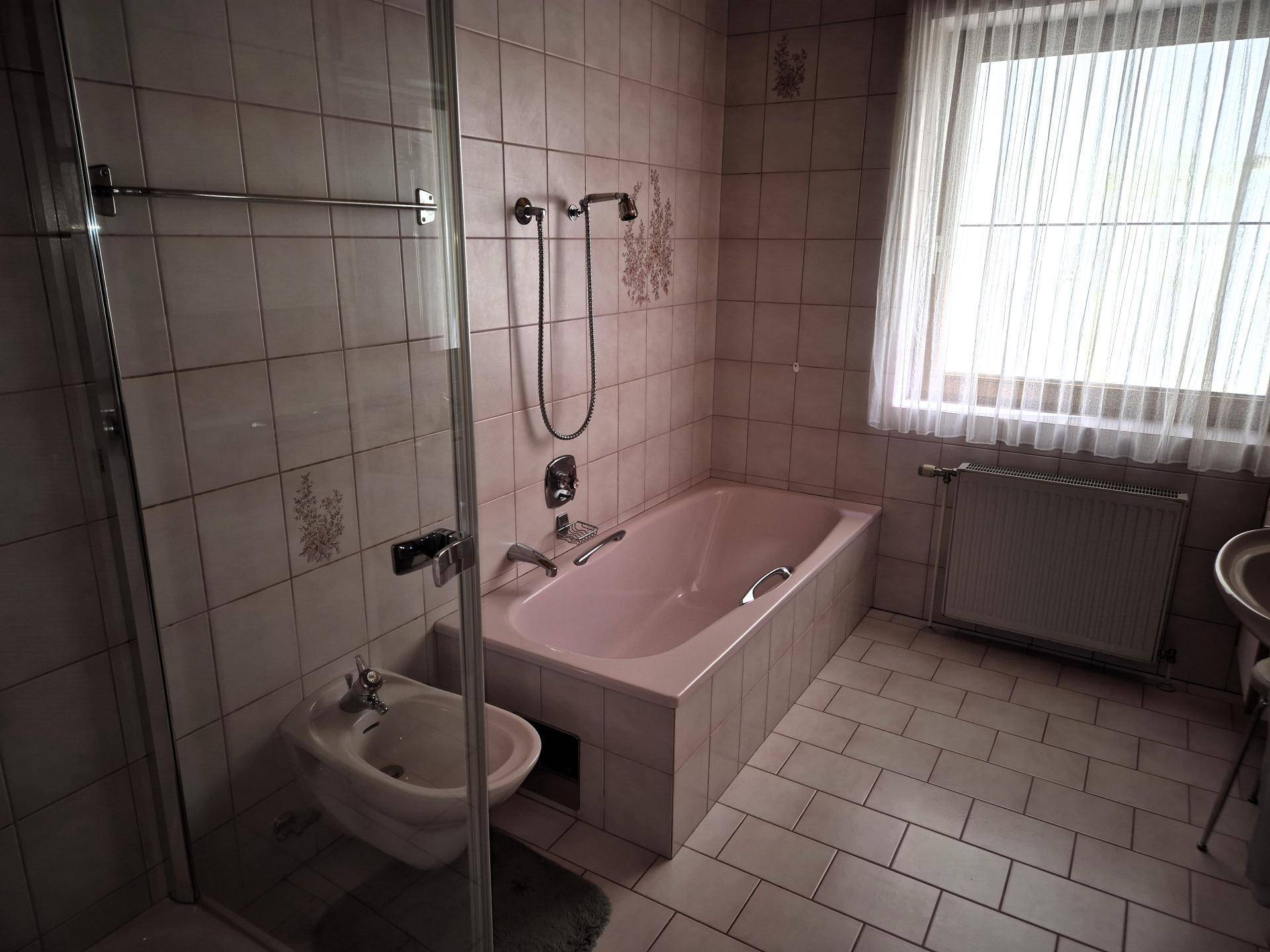 Badezimmer EG