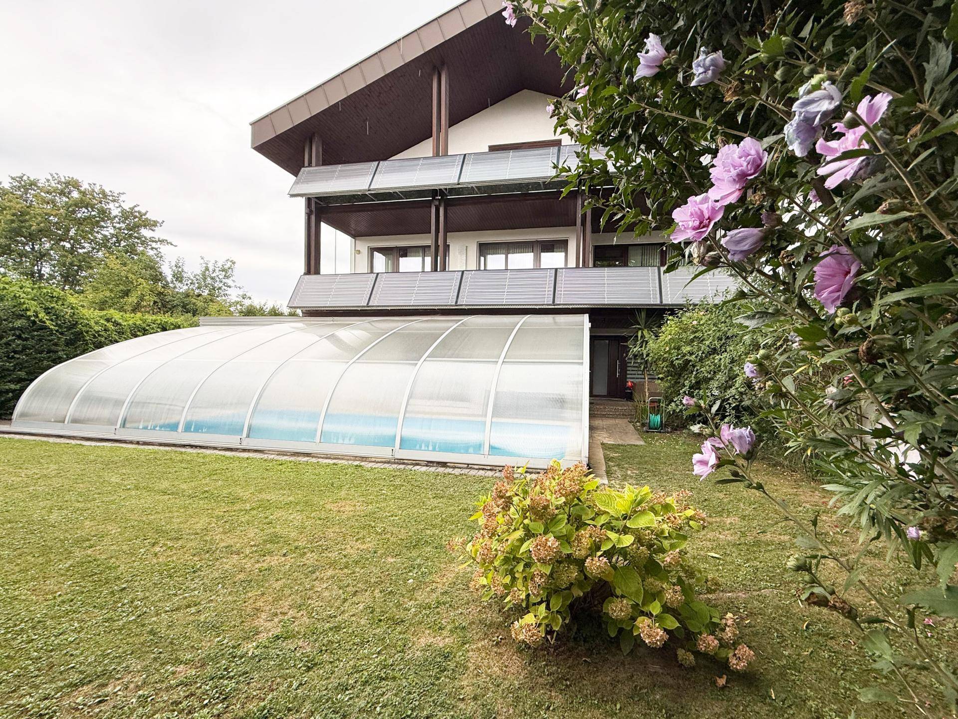 Aussenbereich: Pool