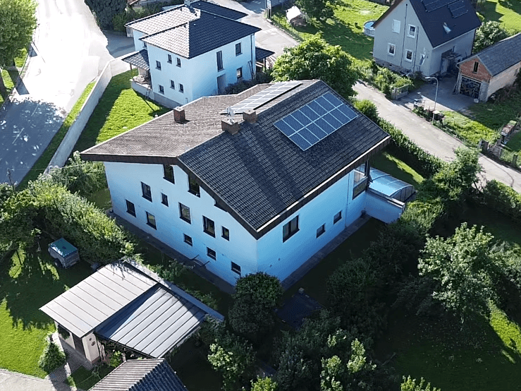Drohne : Gebäuderückseite