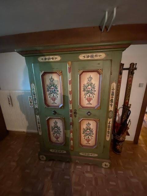 Bauernschrank