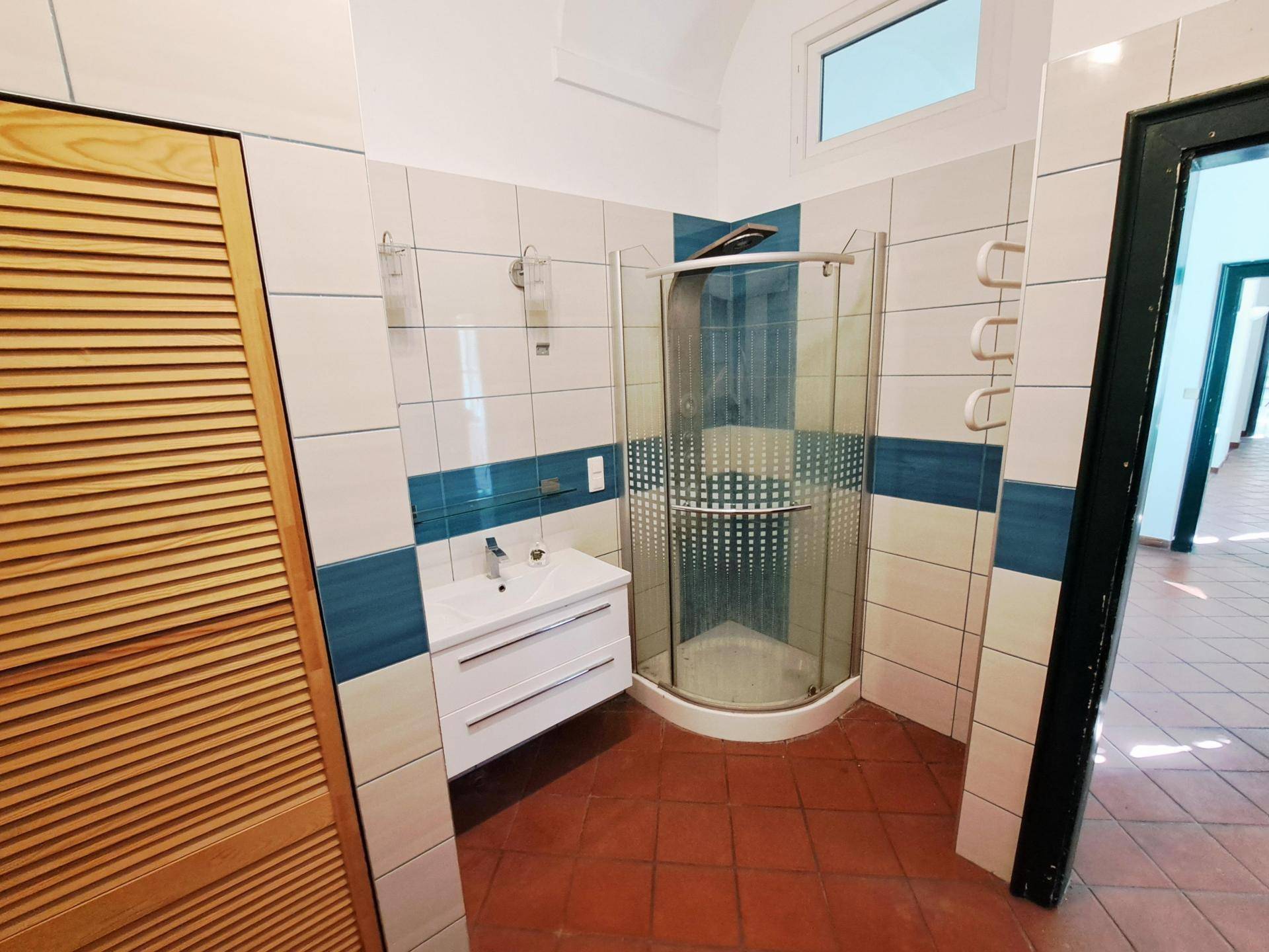 OG 2. Badezimmer I