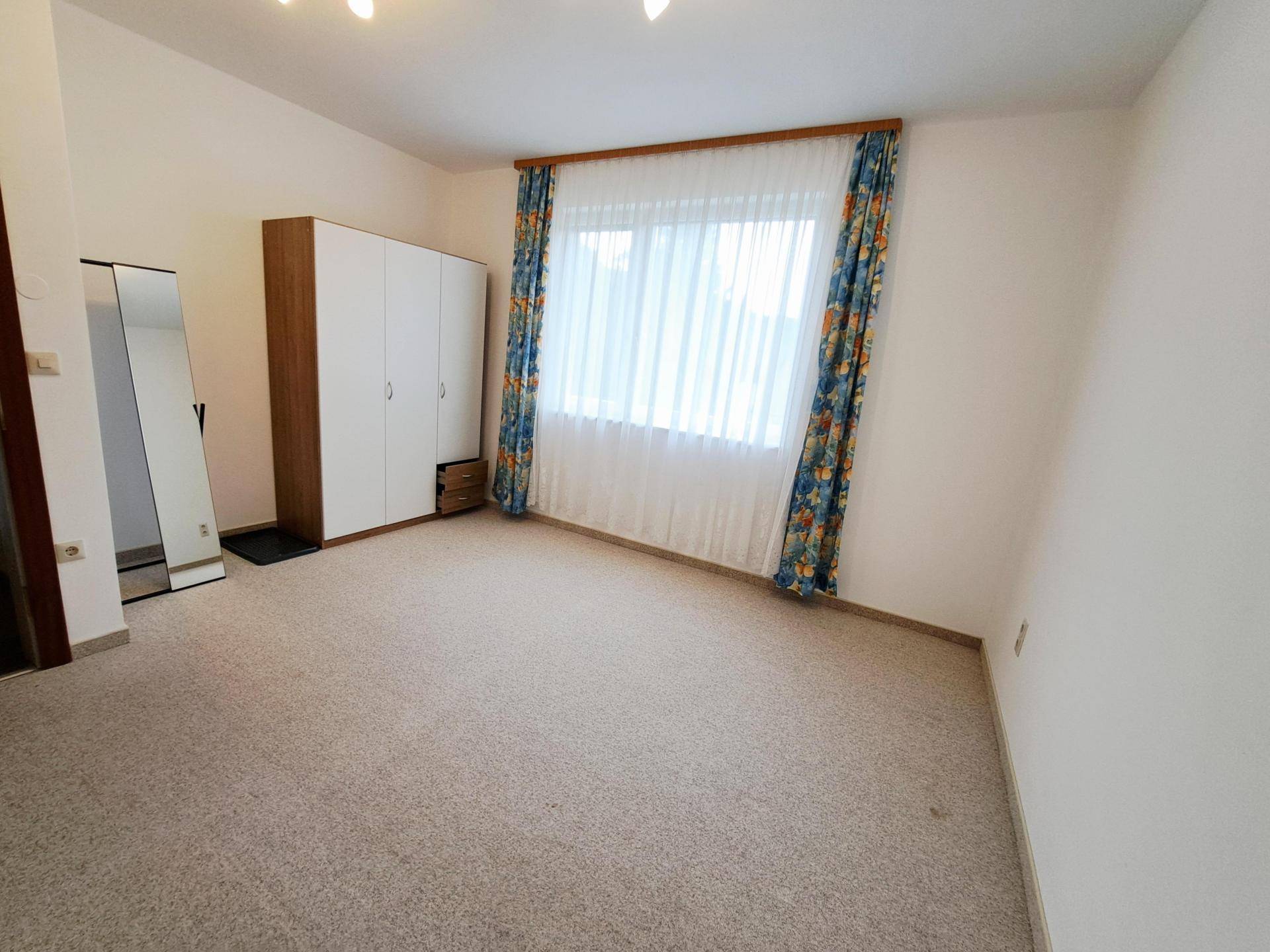OG 1. Zimmer I