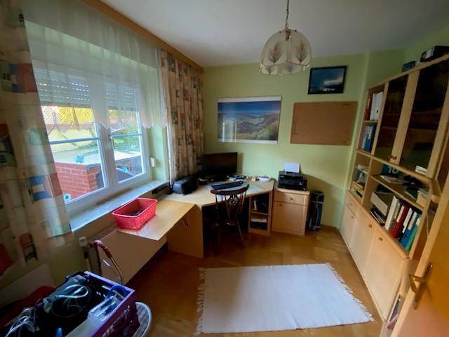 Zimmer 3 Büro