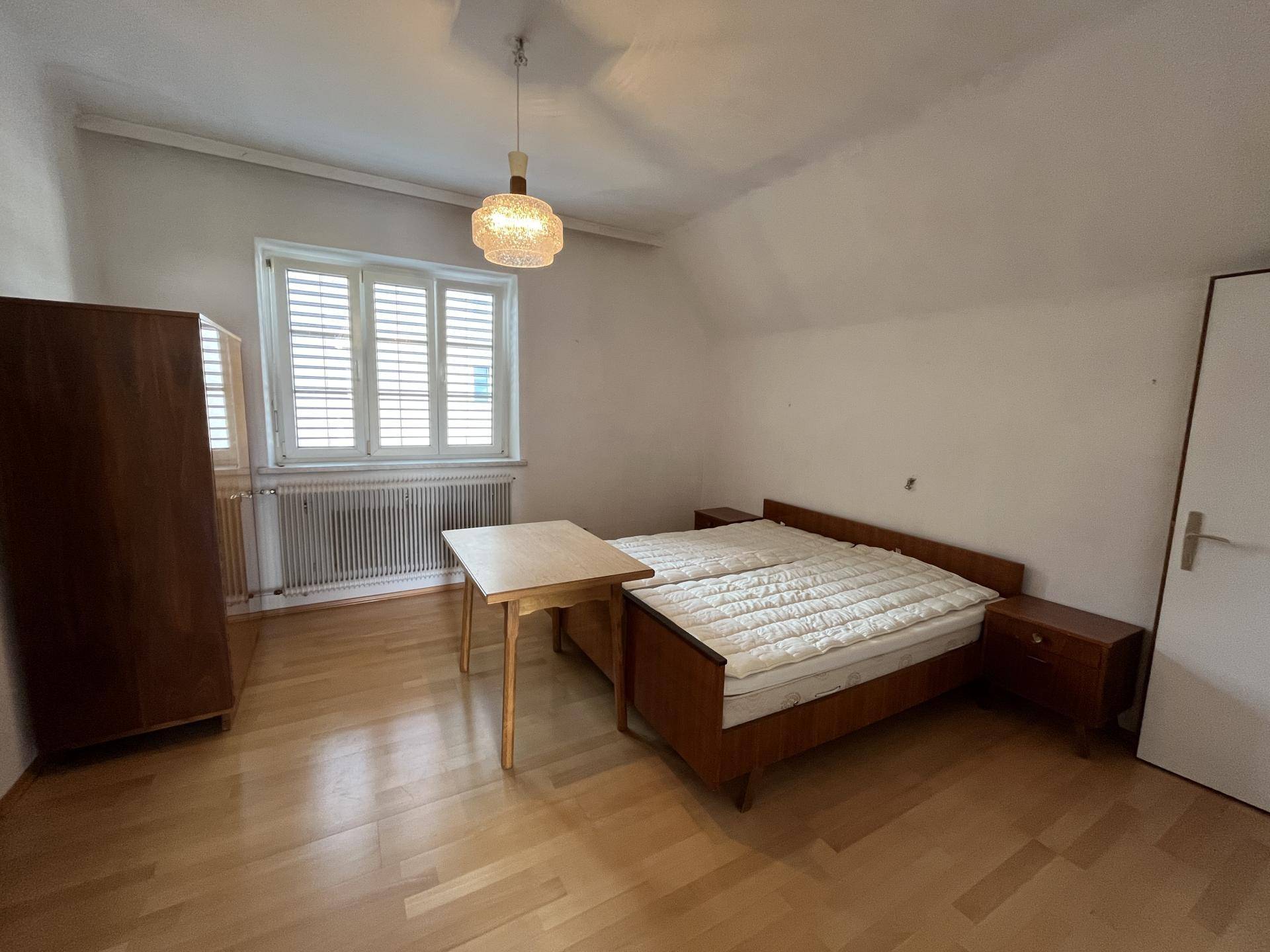 Zimmer 2 OG