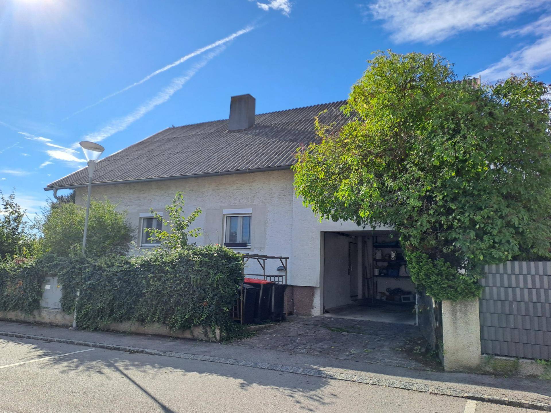 Straßenansicht