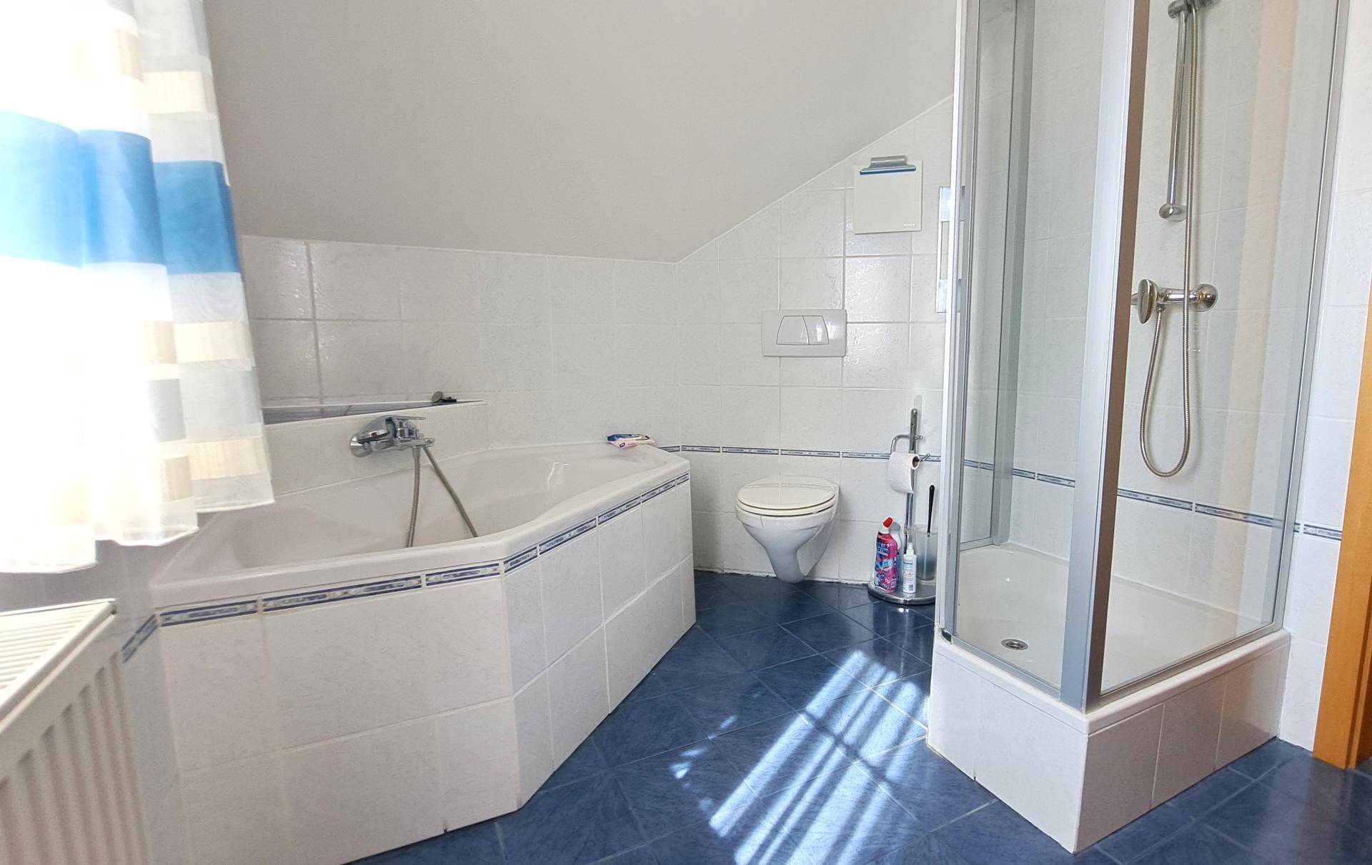 Badezimmer Bild 2