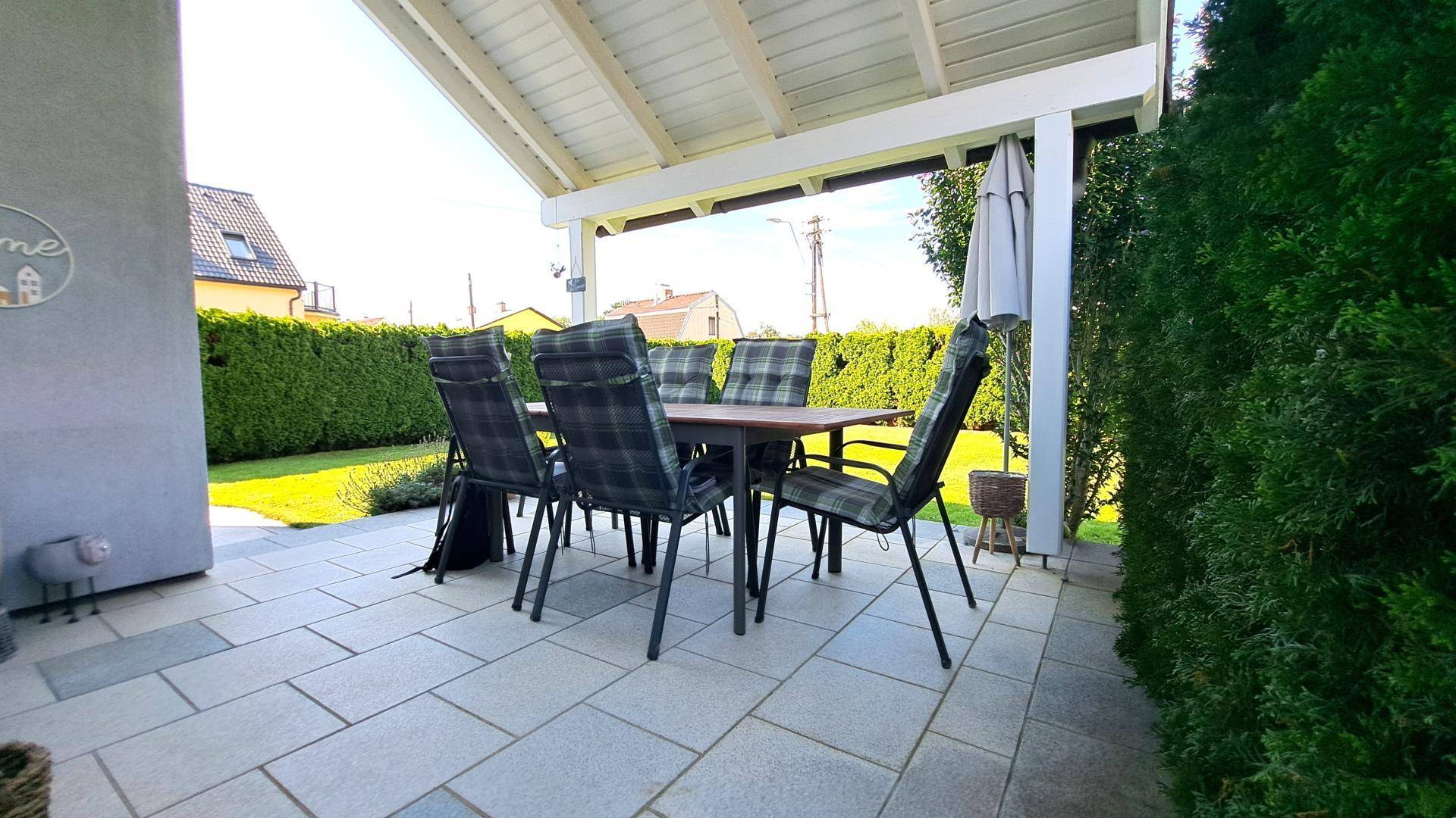 Terrasse Gartenblick