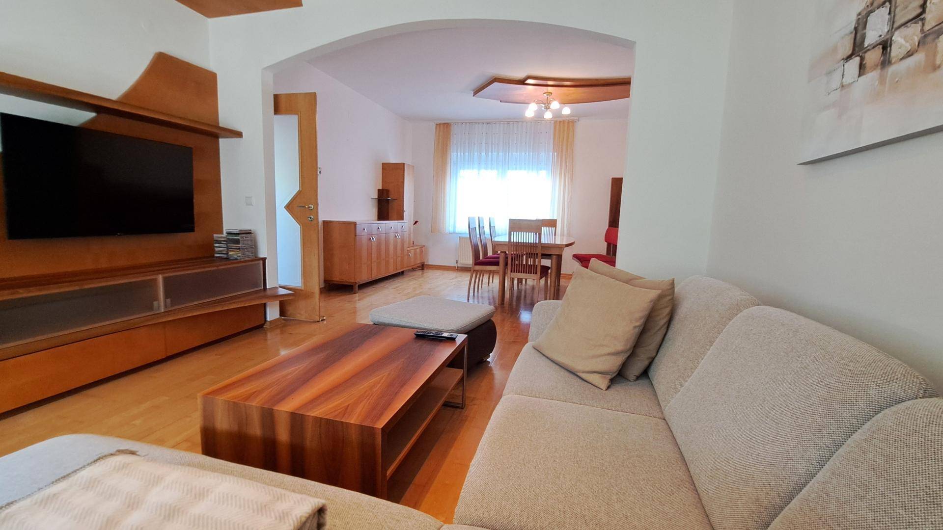 Wohnzimmer Bild 2
