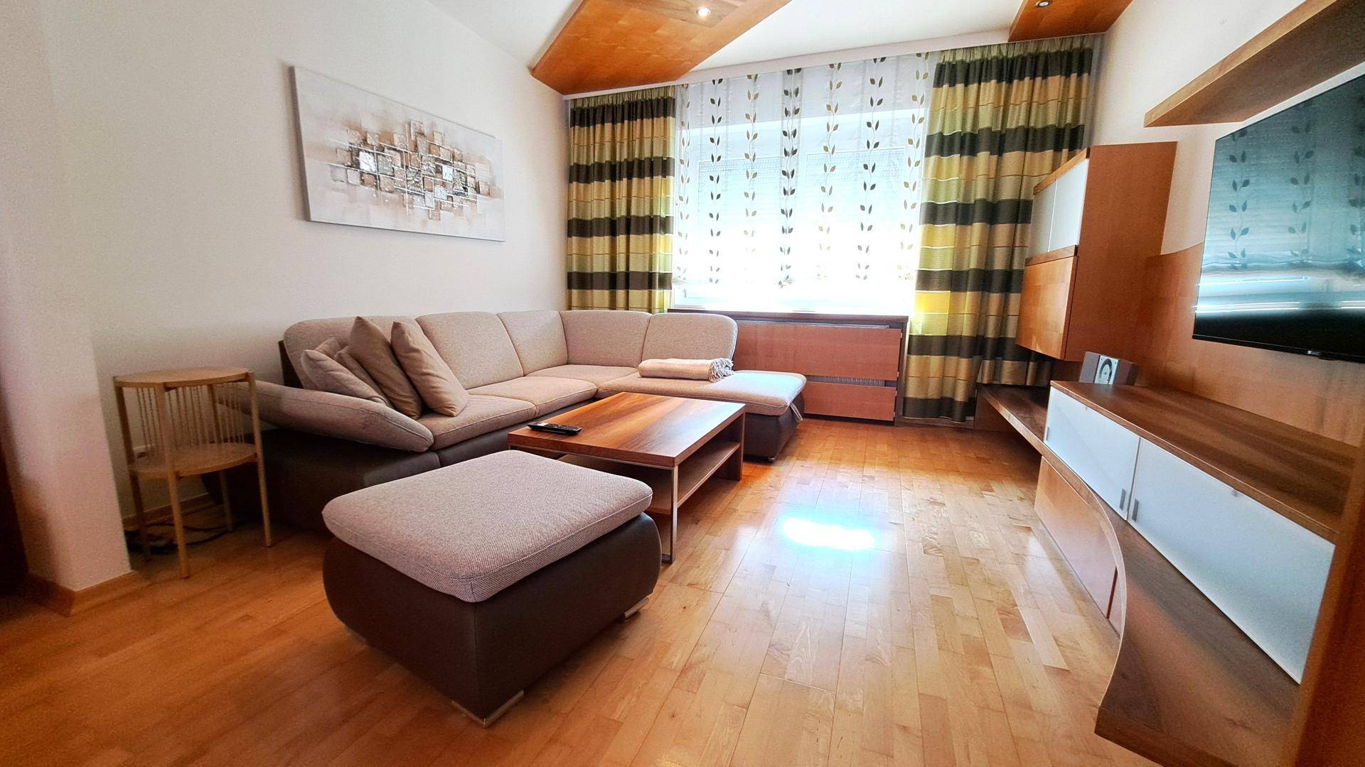 Wohnzimmer Bild 3