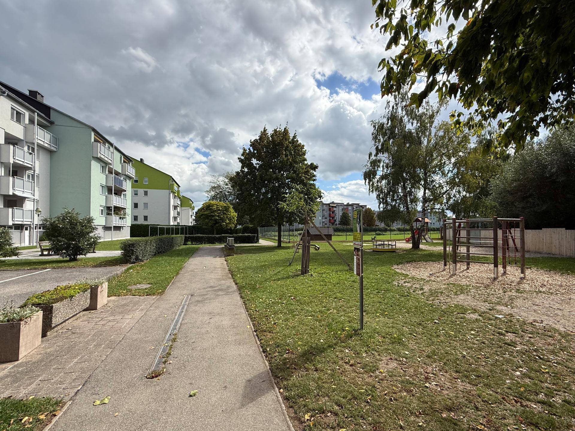 Spielplatz neben WHA