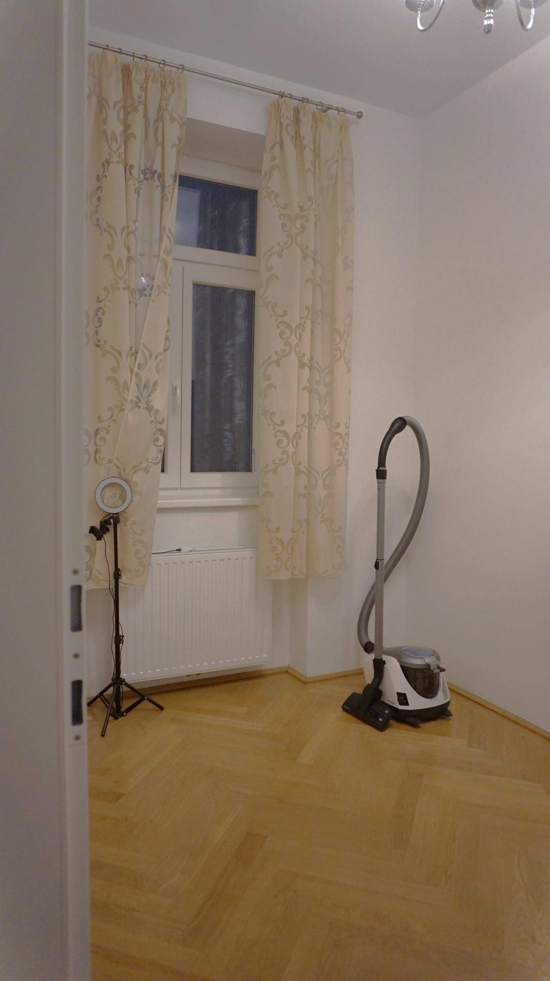 kleines Zimmer/ AR