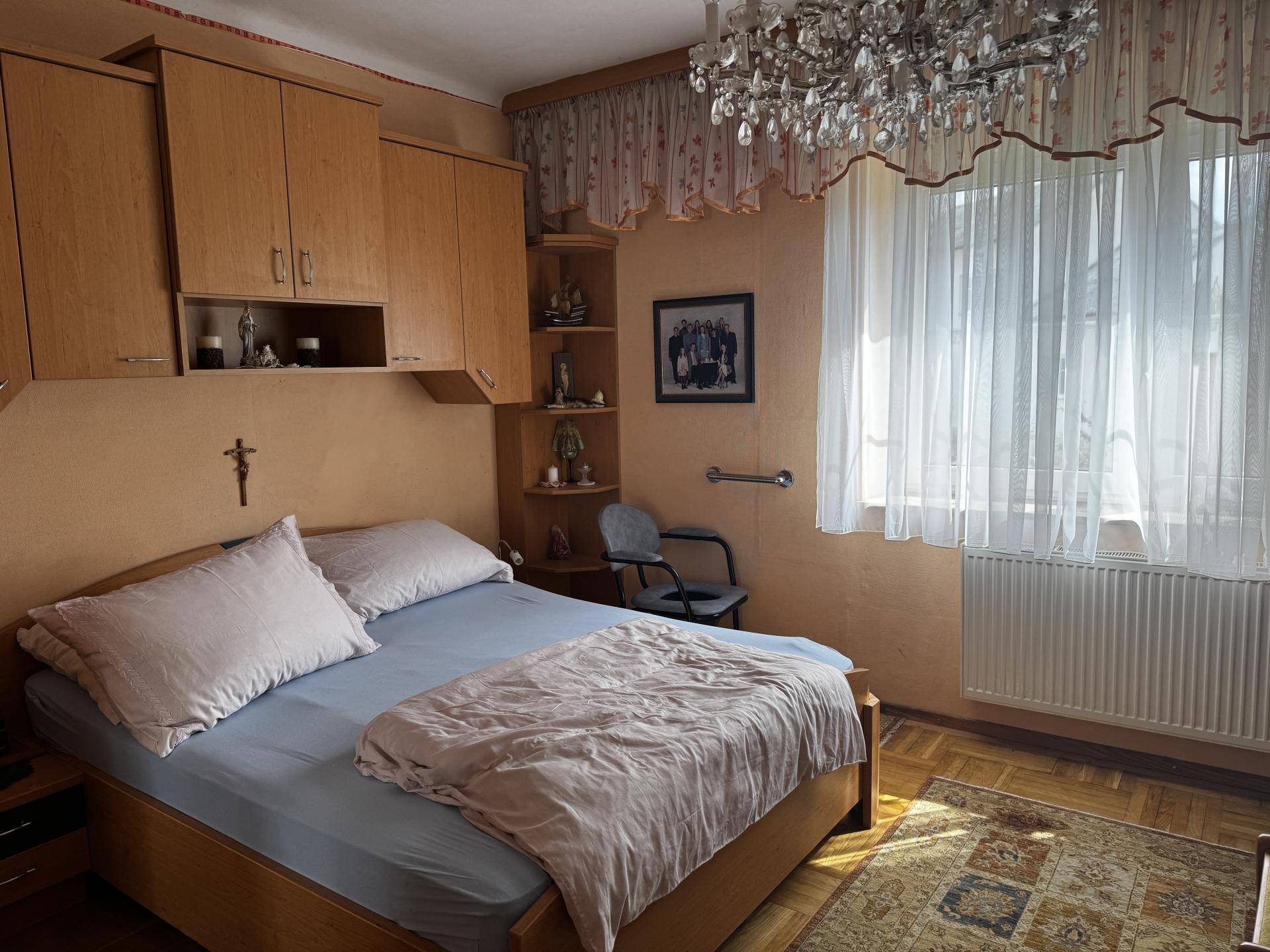 eines der Schlafzimmer