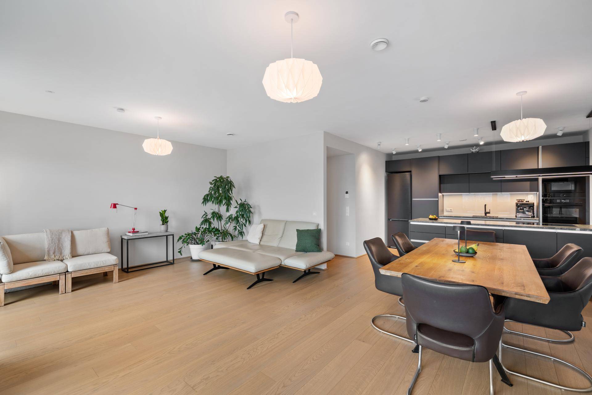 Wohnzimmer Bild 1