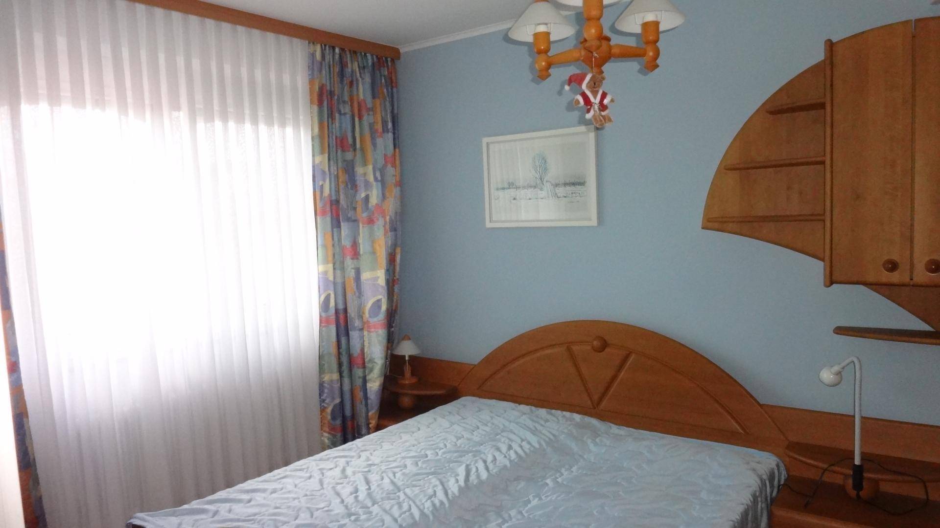 Schlafzimmer 1