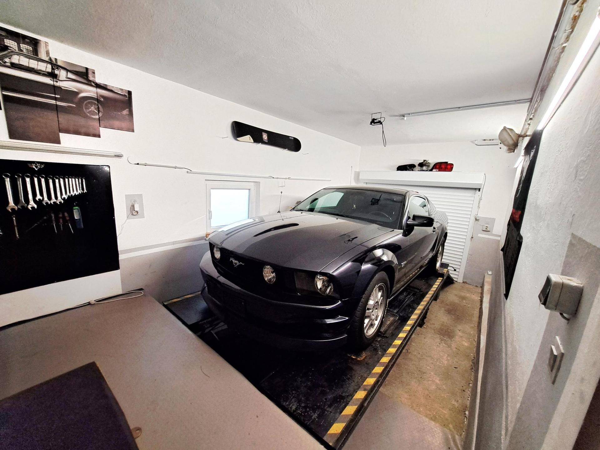 Garage