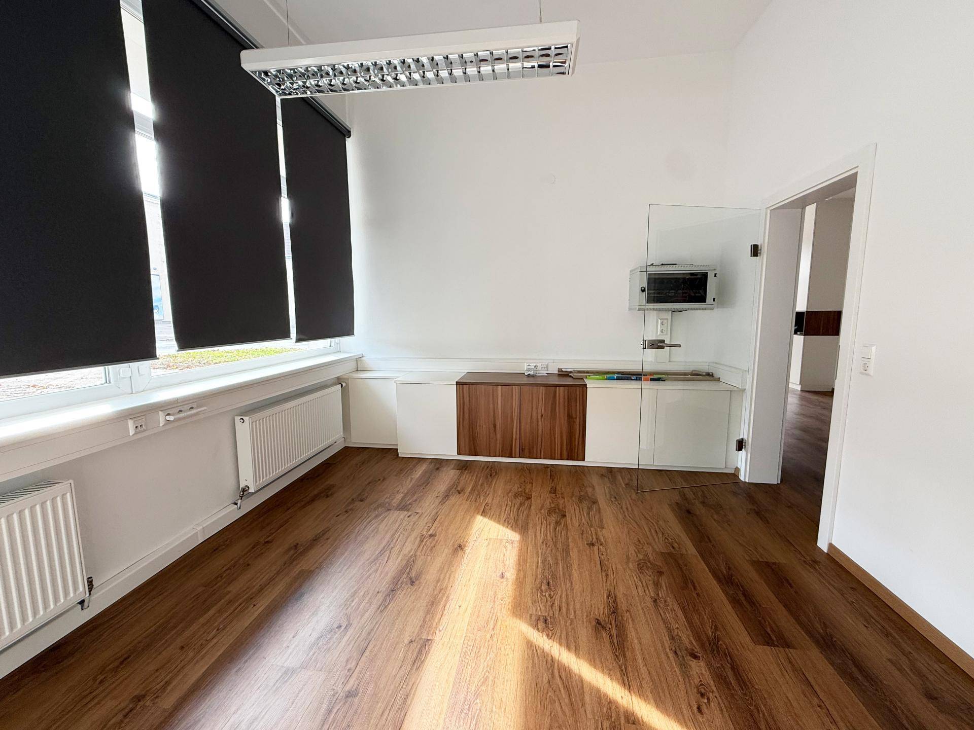 Büro 2
