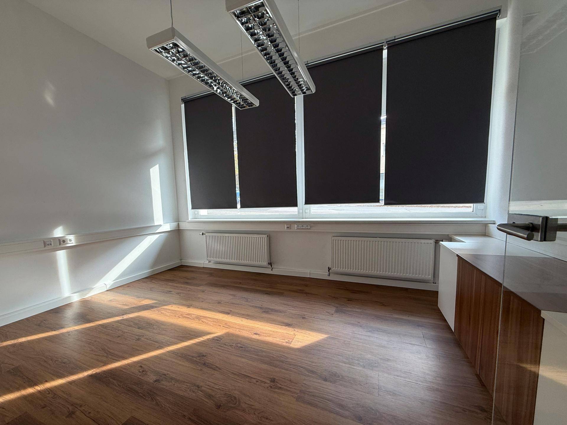 Büro 2