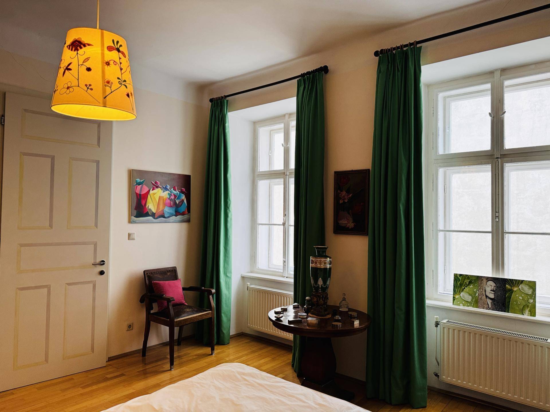 20251013_090312058_iOS