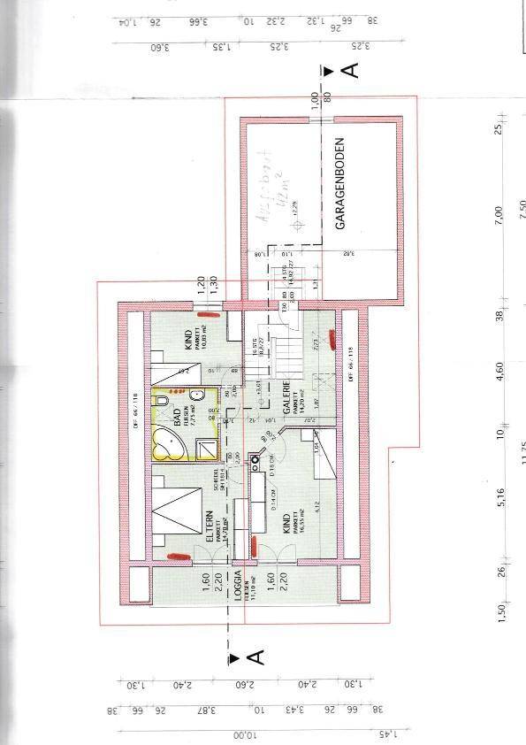 Grundriss des Obergeschosses mit drei Schlafzimmern, Bad mit Eckbadewanne und Loggia.