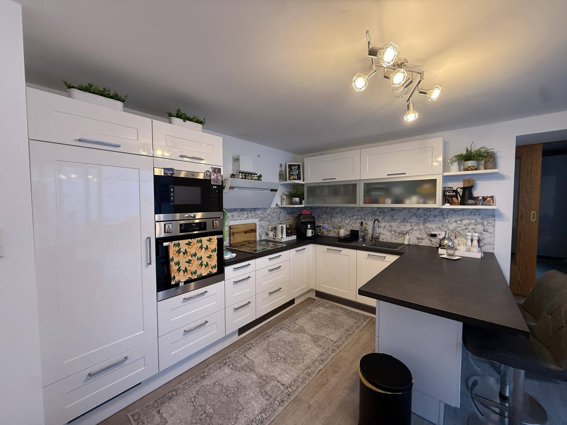 Sommersaktion! Wohnen mit Weitblick: 3 Zimmer Haus mit Wintergarten und Pool - Ansicht 3