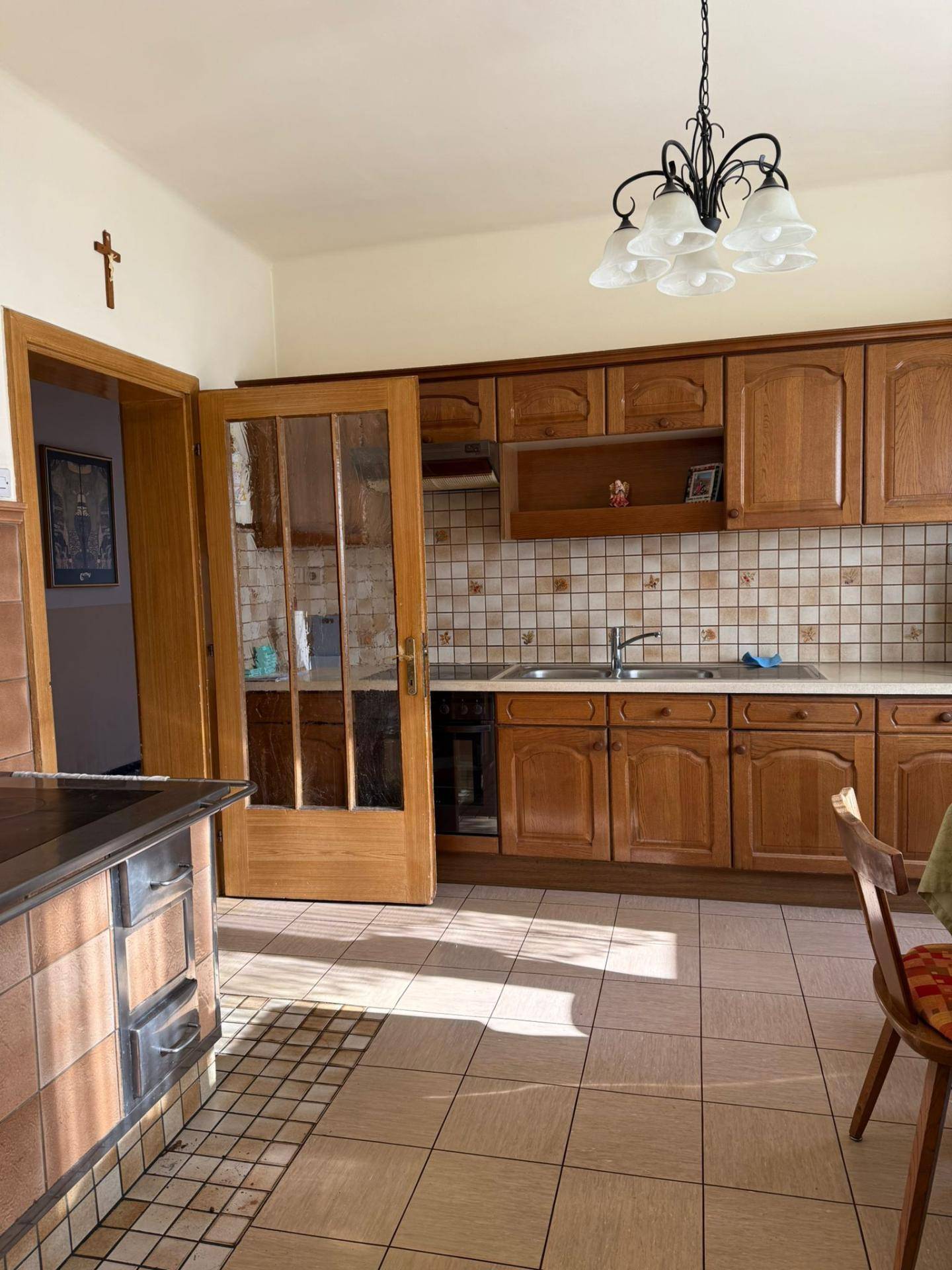 Viel Platz für Familie, Hobby &amp; Fahrzeuge - Wohnhaus mit 2.161 m² Baugrund - Ansicht 5