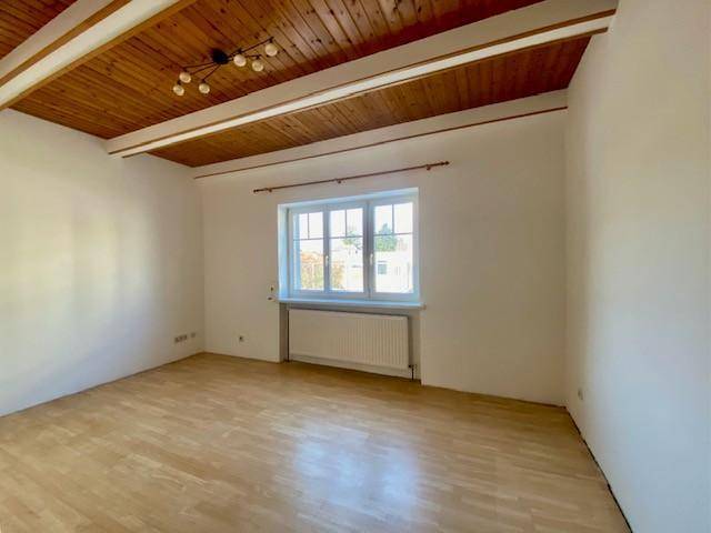 Familienhaus im begehrten Zehnerviertel! Top Zustand - sofort bezugsfertig! - Ansicht 4