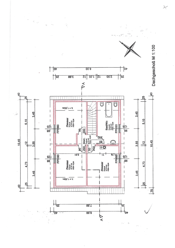 Grundriss des Dachgeschosses mit drei Zimmern, einem Badezimmer und Dachschrägen.