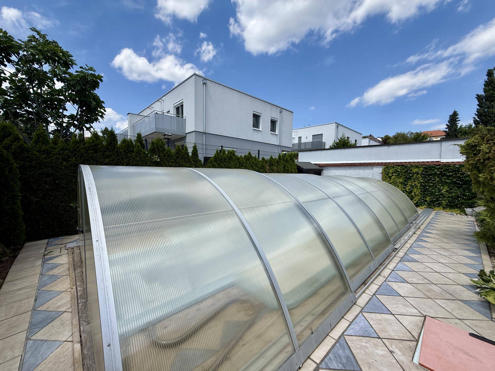 Im Herzen der Esterházy-Stadt – Haus mit Pool auf weitläufigem Grundstück in begehrter Wohnlage - Ansicht 5